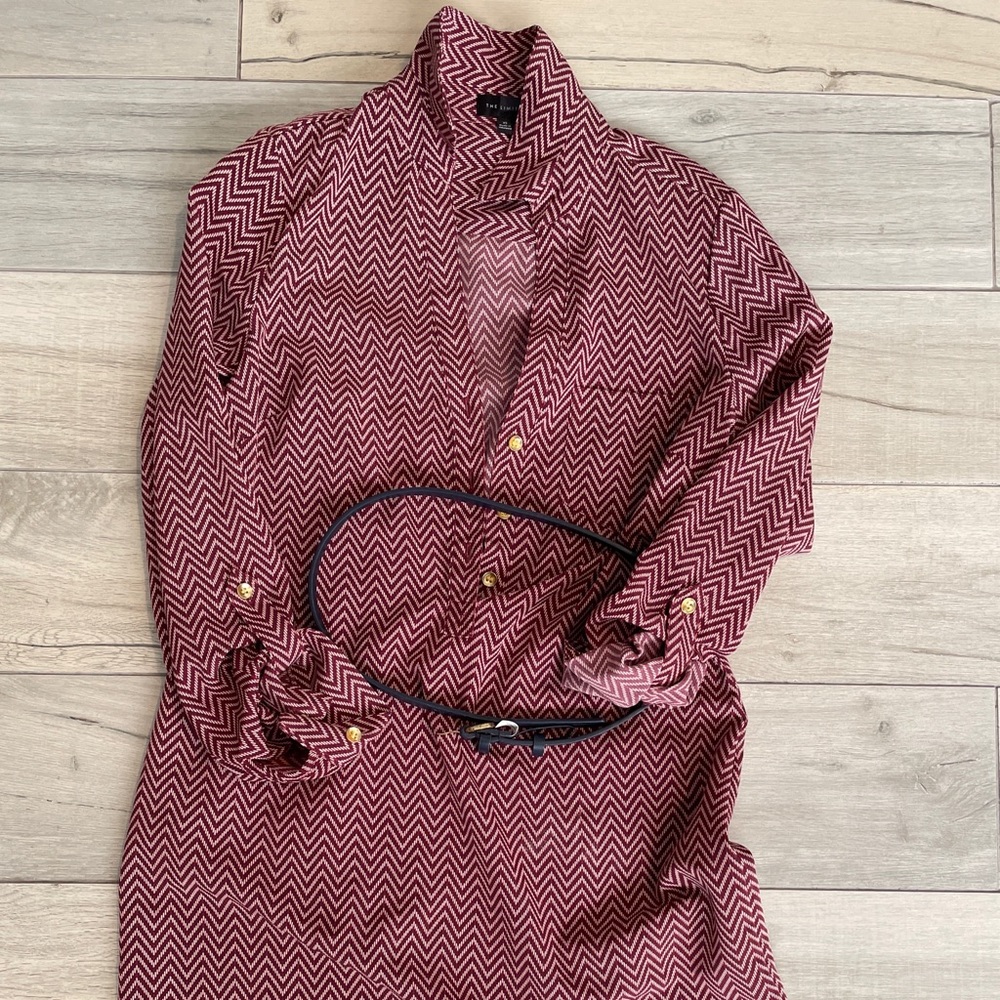Dress with belt
